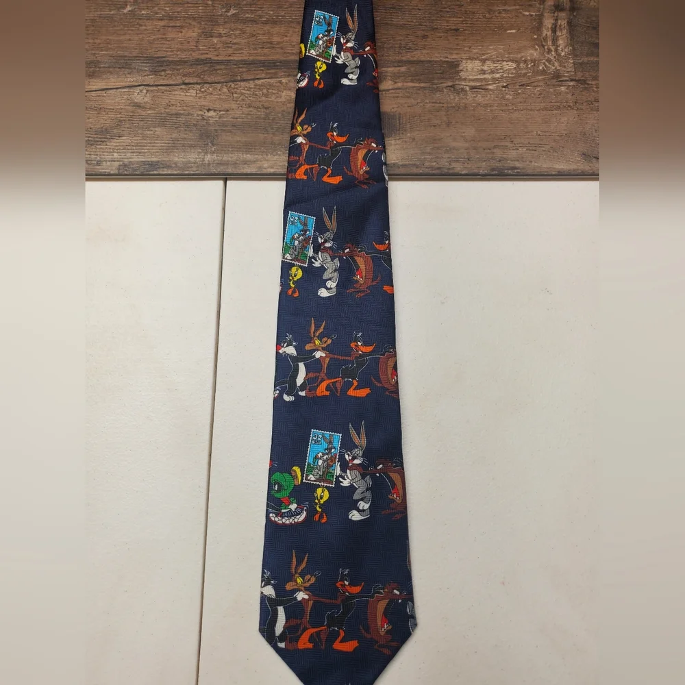 Vintage 1997 Warner Bros Looney Tunes United States Postal Stamp Collection Tie‎